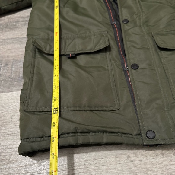 Michael Kors Big Boy Olive Green Puffer parka Coat with Faux Fur Hooded bib - Picture 9 of 12